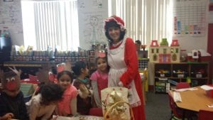 Mrs. Claus is so nice and beautiful! 