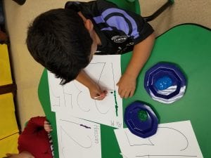 We are learning to recognize numbers 1-5!