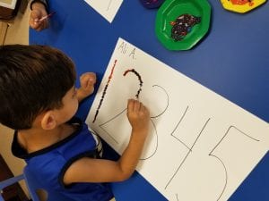 We are learning to recognize numbers 1-5!