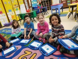 We blended beginning sounds with the onset -ug to read and write words in the -ug family like mug, dug, and bug!