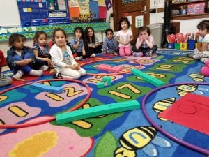 We have been learning about composing and decomposing teen numbers. Here we made a large number bond as we represented the teen number as one group of ten and some extra ones.