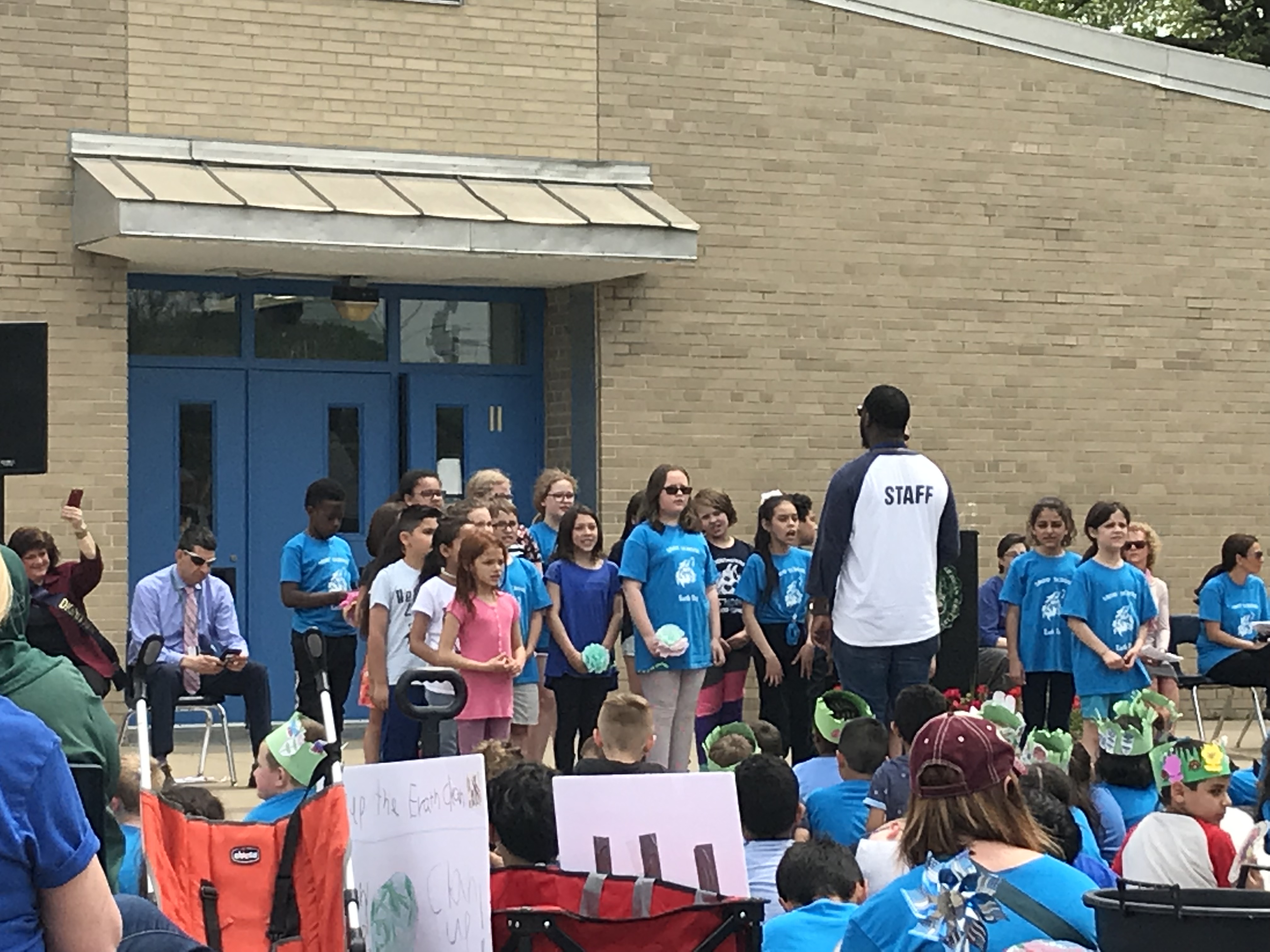 Snow Choir performance 