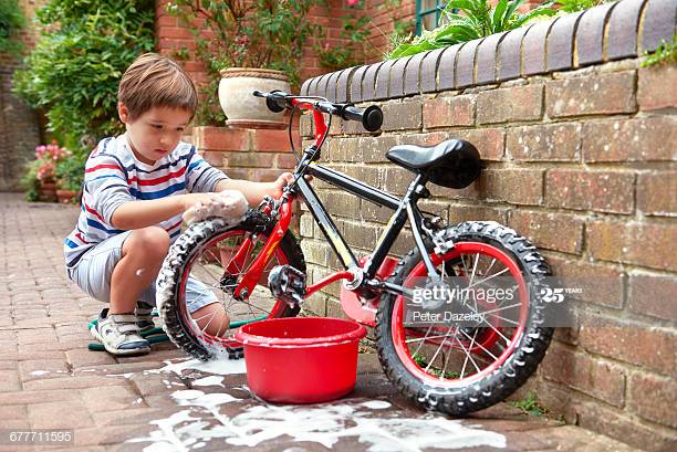 Bike Wash Stock Pictures, Royalty-free Photos & Images - Getty Images