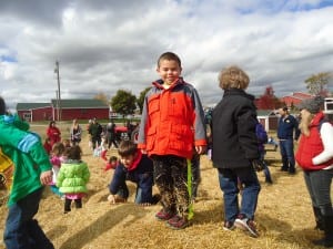 Apple orchard field trip 2015 016